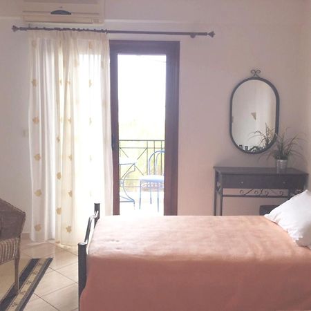 Holiday Zigos Igoumenitsa Ngoại thất bức ảnh